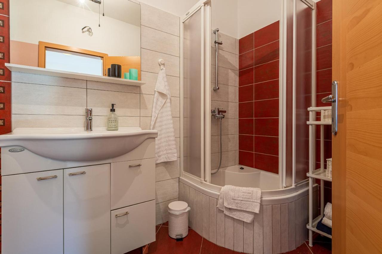קאלי Apartment Brgacelj מראה חיצוני תמונה